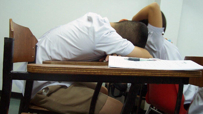 Sleeping_students.jpg